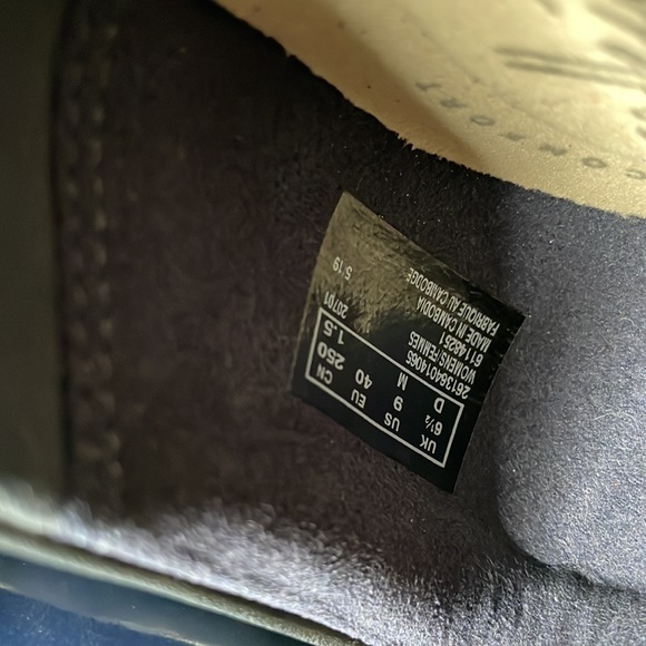 Collection by Clarks heels size 9M - Picture 12 of 12